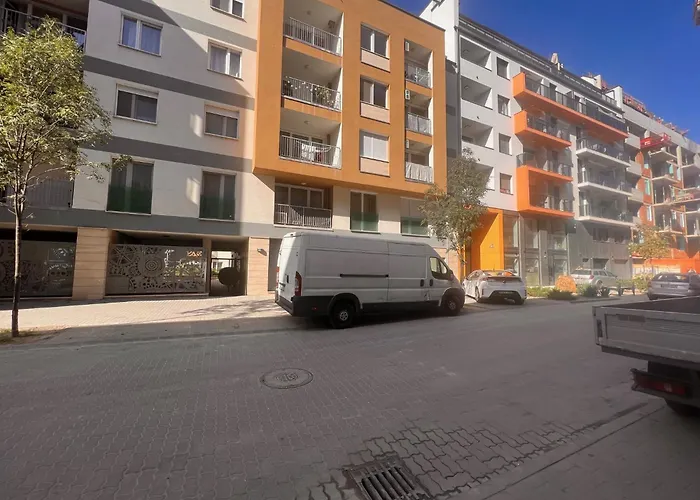 Karzo Property Lk 204