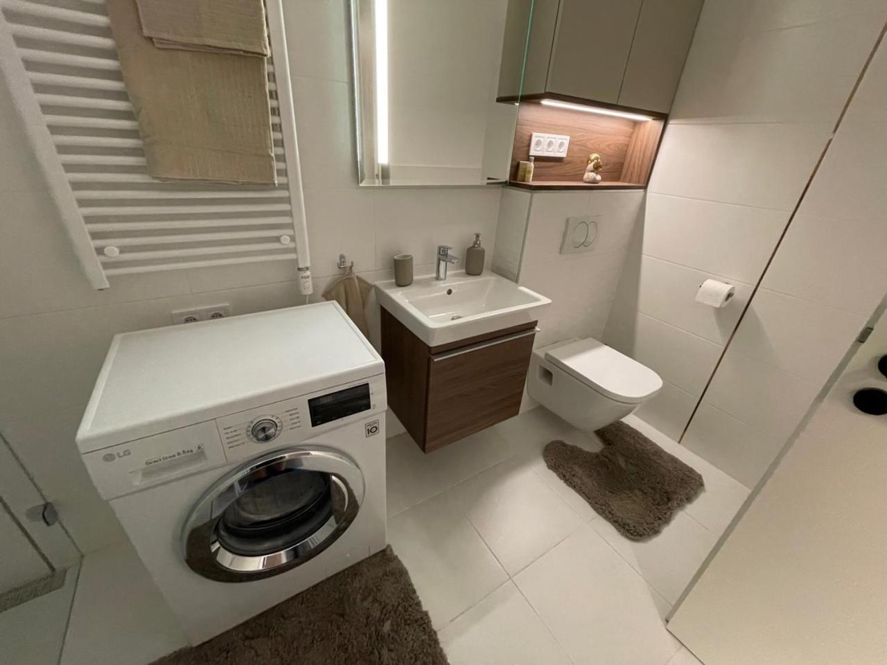 Karzo Lk 204 Apartman *